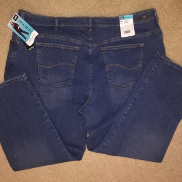 NWT Lee Relaxed Fit Petite Straight Leg Jeans - Picture 4 of 5